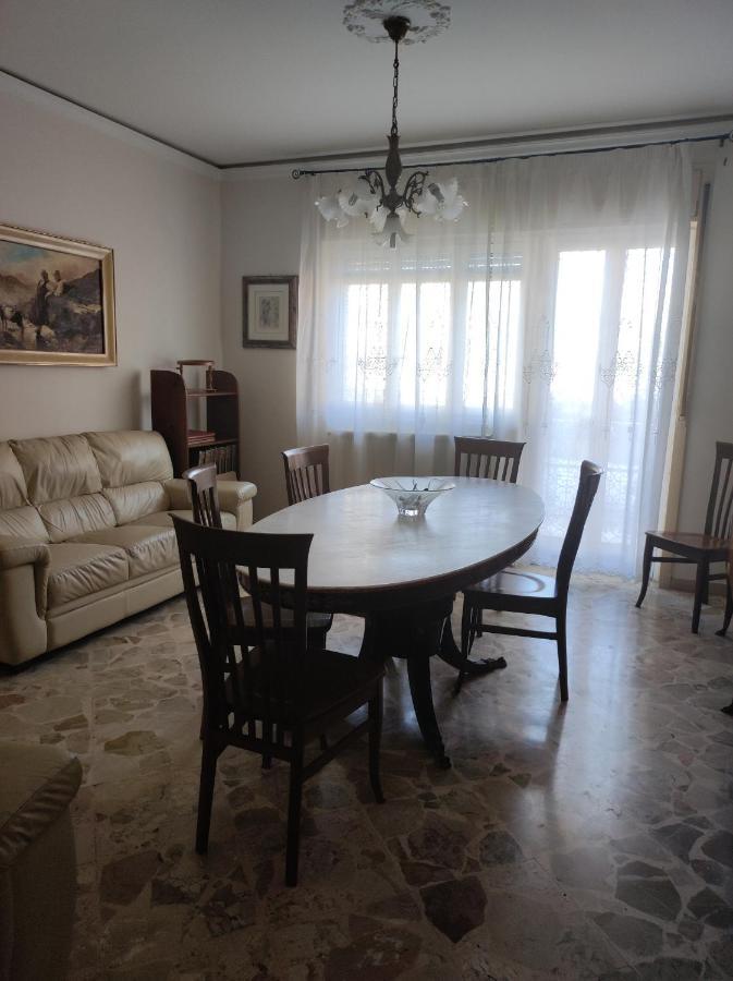 New Dawn Apartment, Appartamento Turistico, Casa Per Vacanza, Tre Camere Indipendenti カターニア エクステリア 写真