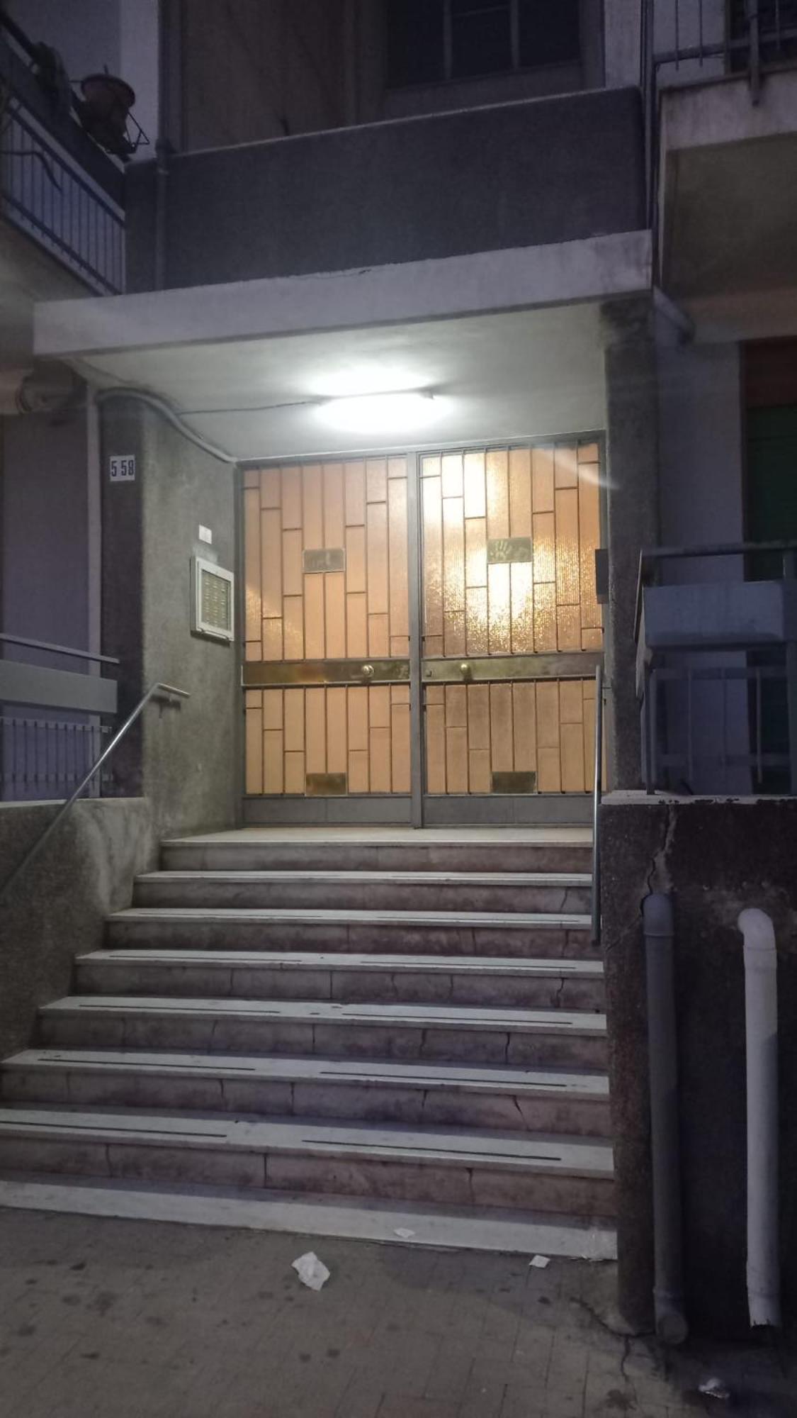 New Dawn Apartment, Appartamento Turistico, Casa Per Vacanza, Tre Camere Indipendenti カターニア エクステリア 写真