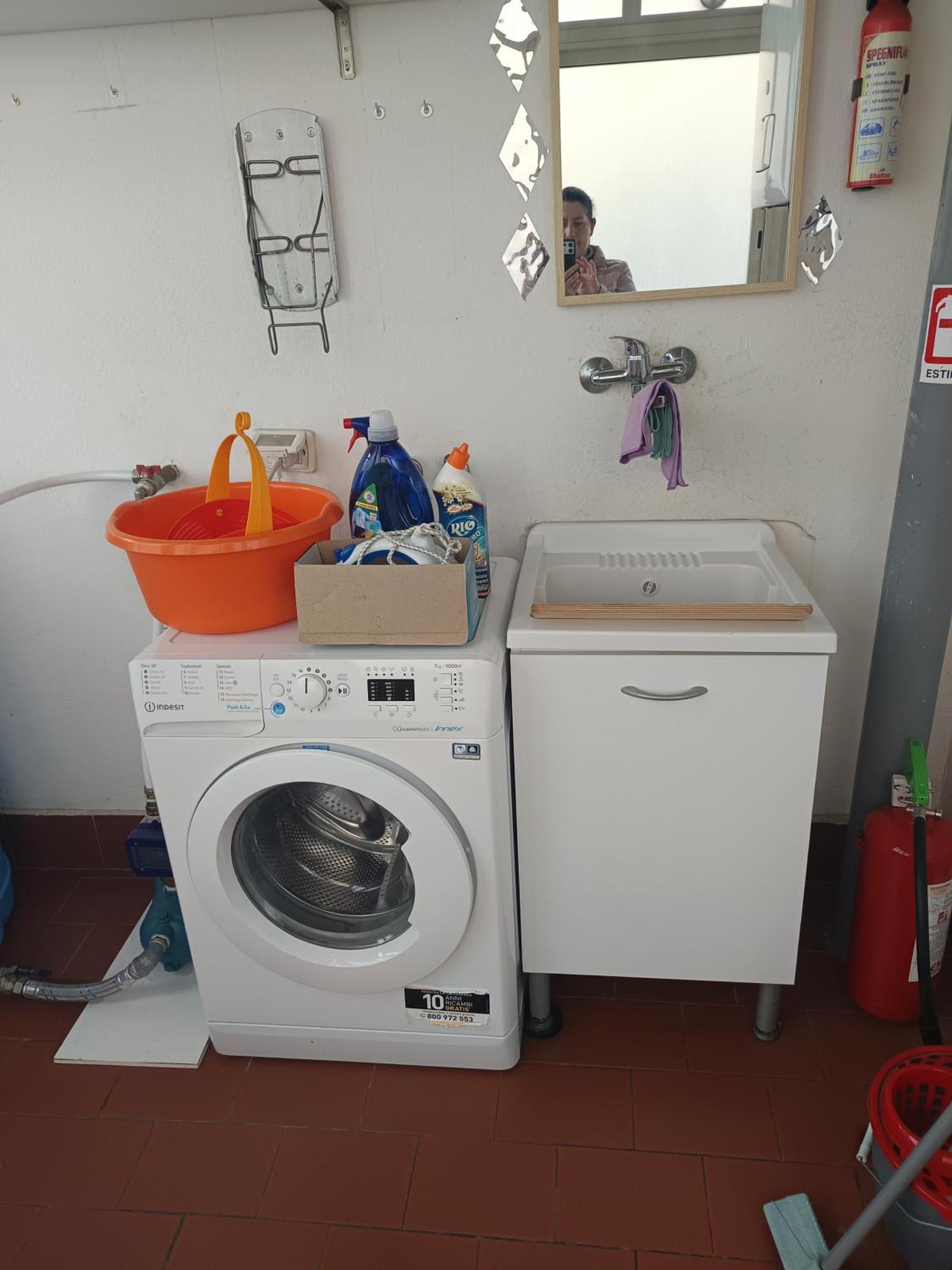 New Dawn Apartment, Appartamento Turistico, Casa Per Vacanza, Tre Camere Indipendenti カターニア エクステリア 写真