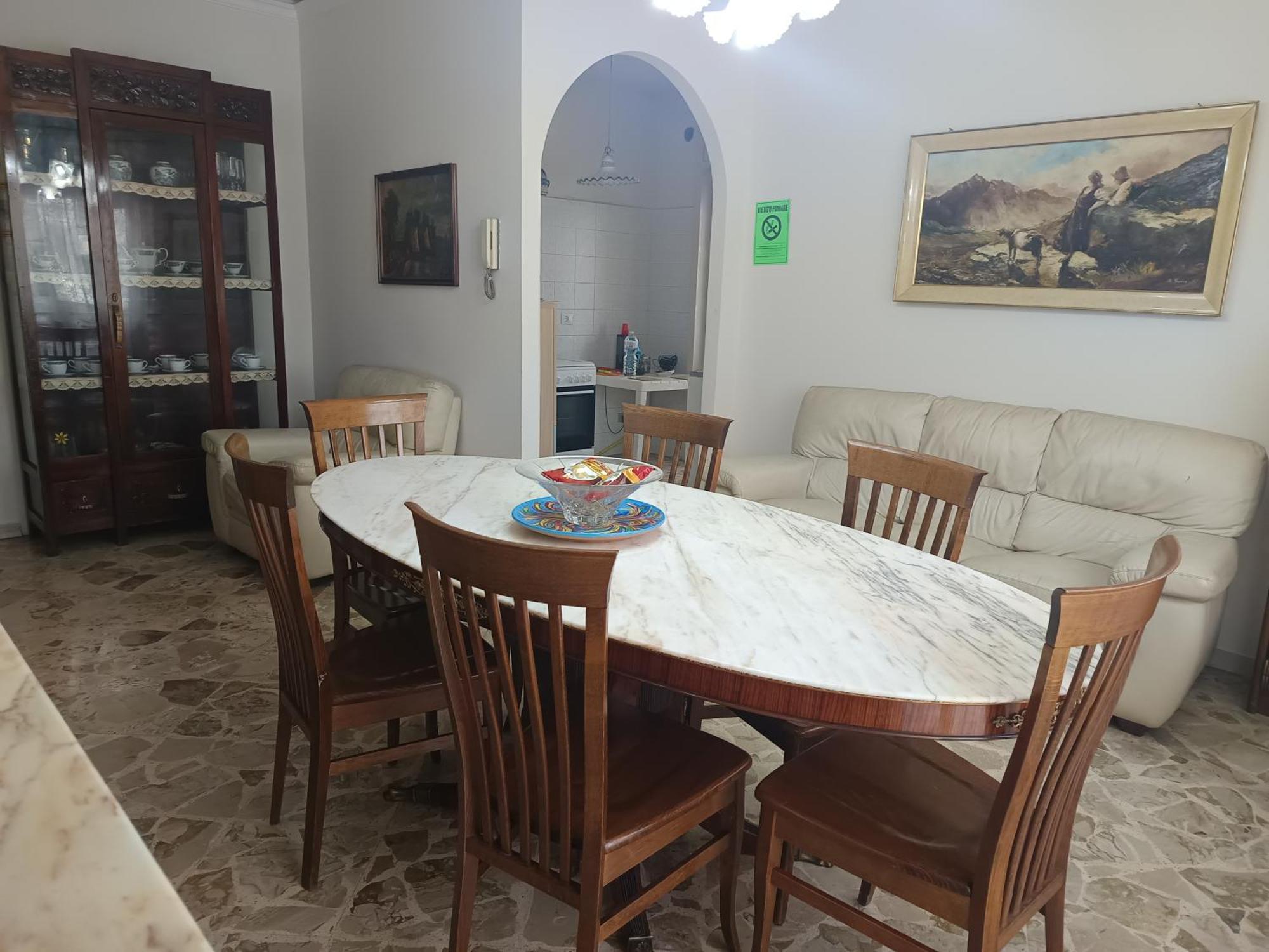 New Dawn Apartment, Appartamento Turistico, Casa Per Vacanza, Tre Camere Indipendenti カターニア エクステリア 写真